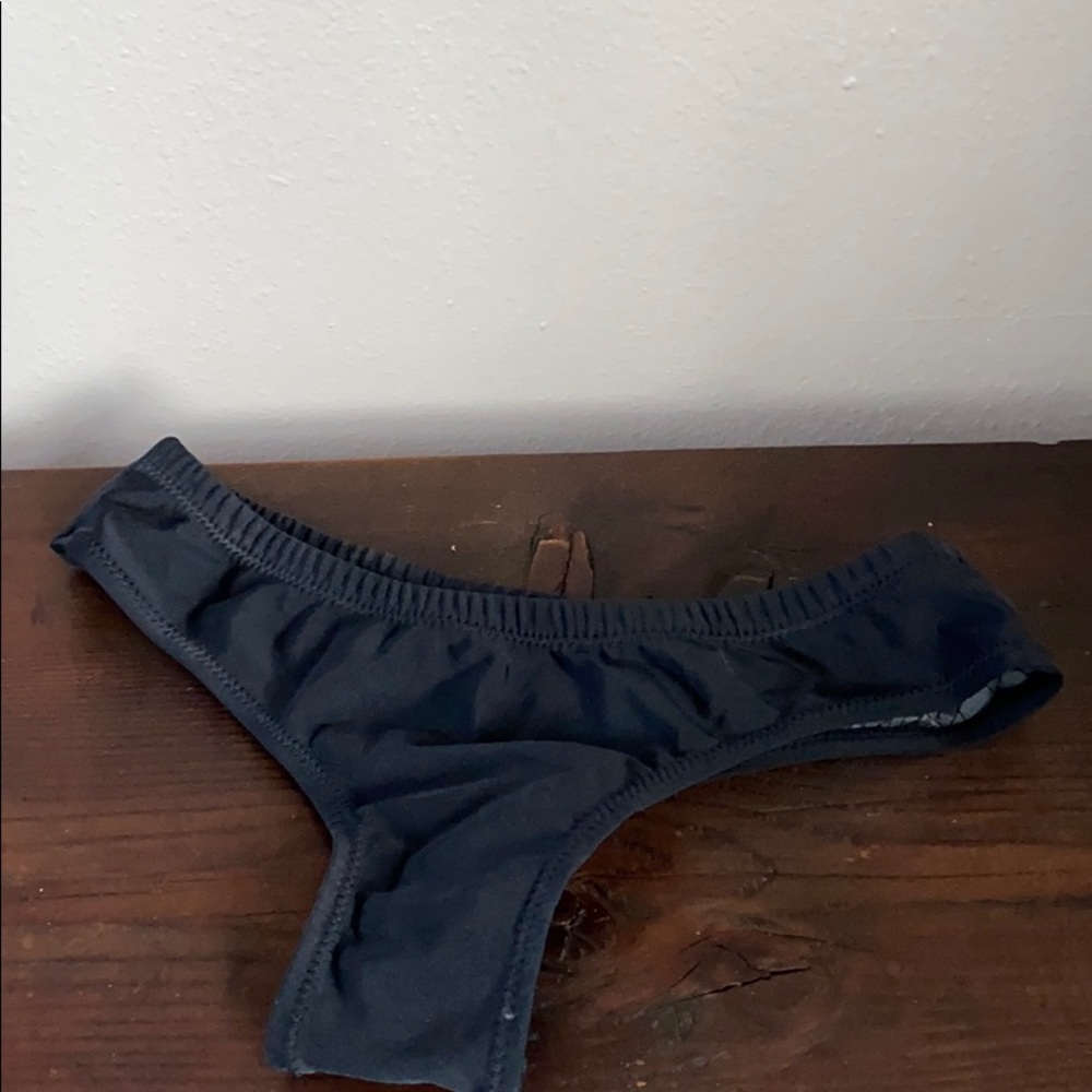 Volcom super cheeky bikini bottoms